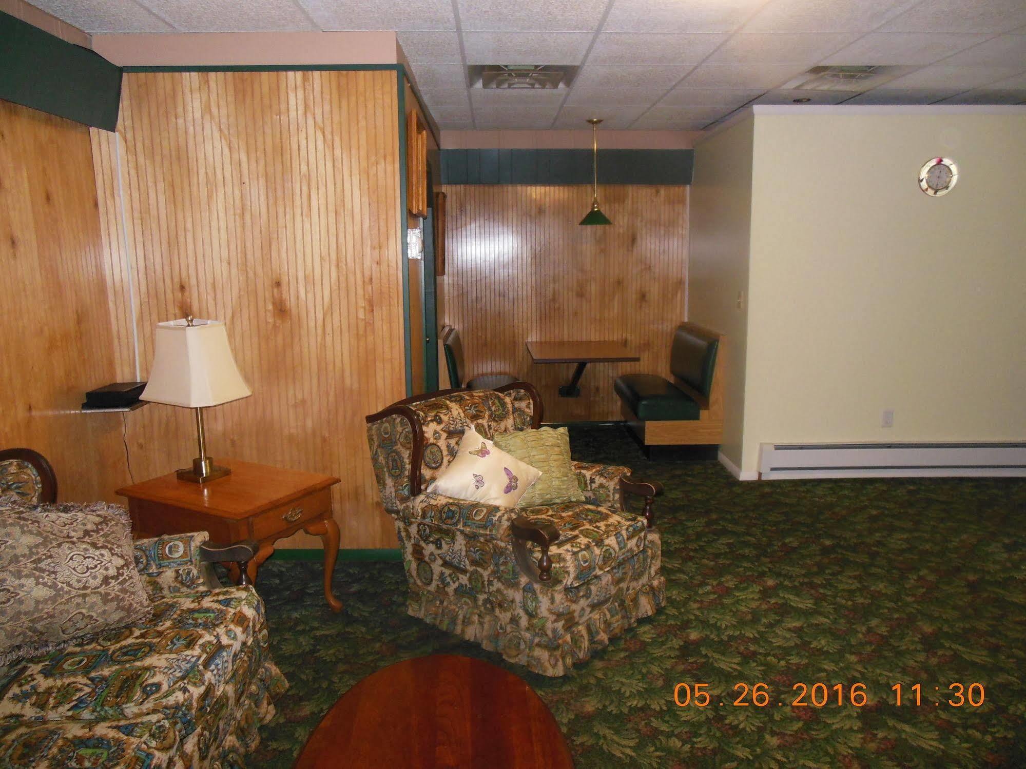 Evergreen Motel ออสวีโก ภายนอก รูปภาพ