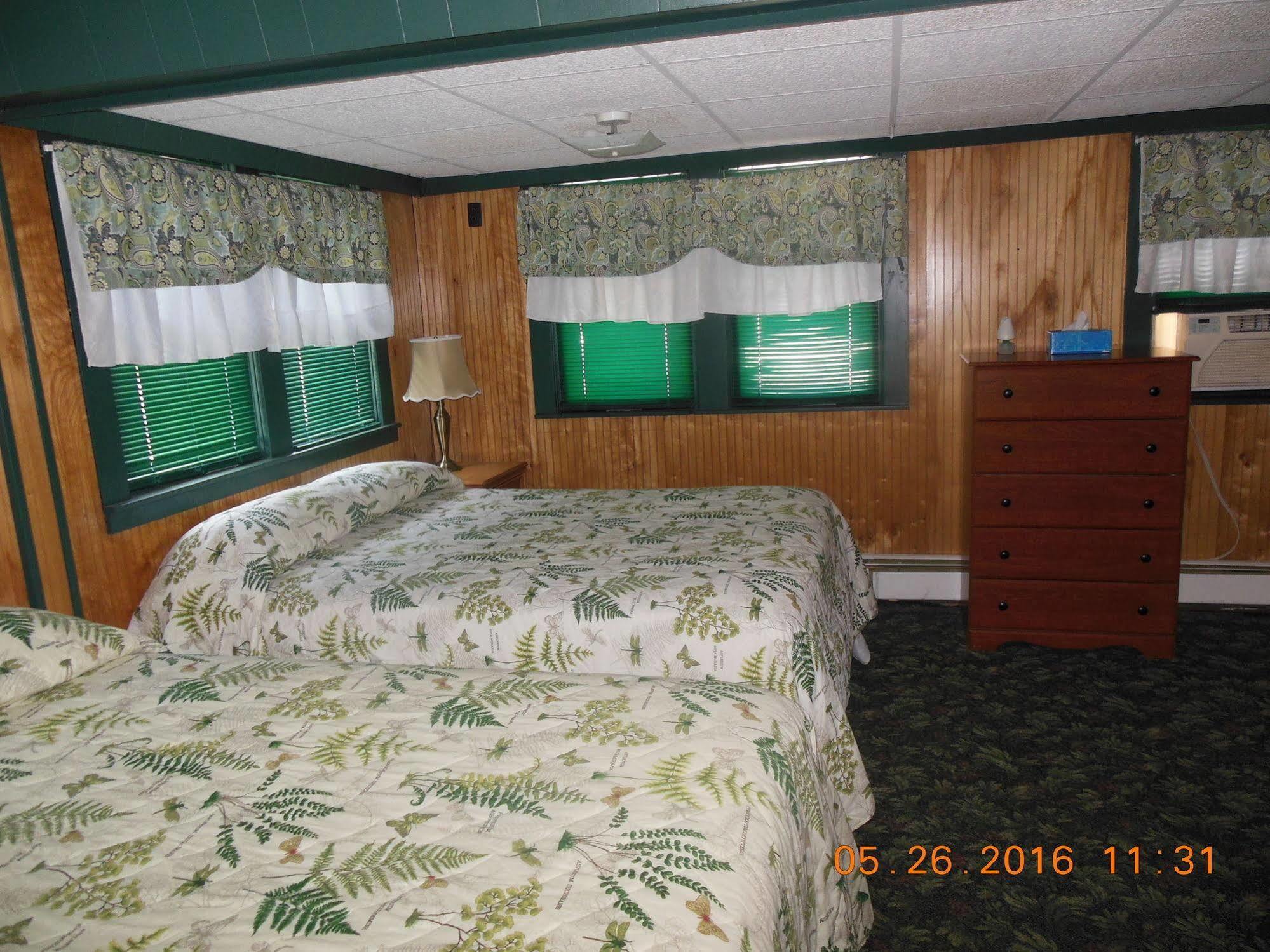 Evergreen Motel ออสวีโก ภายนอก รูปภาพ