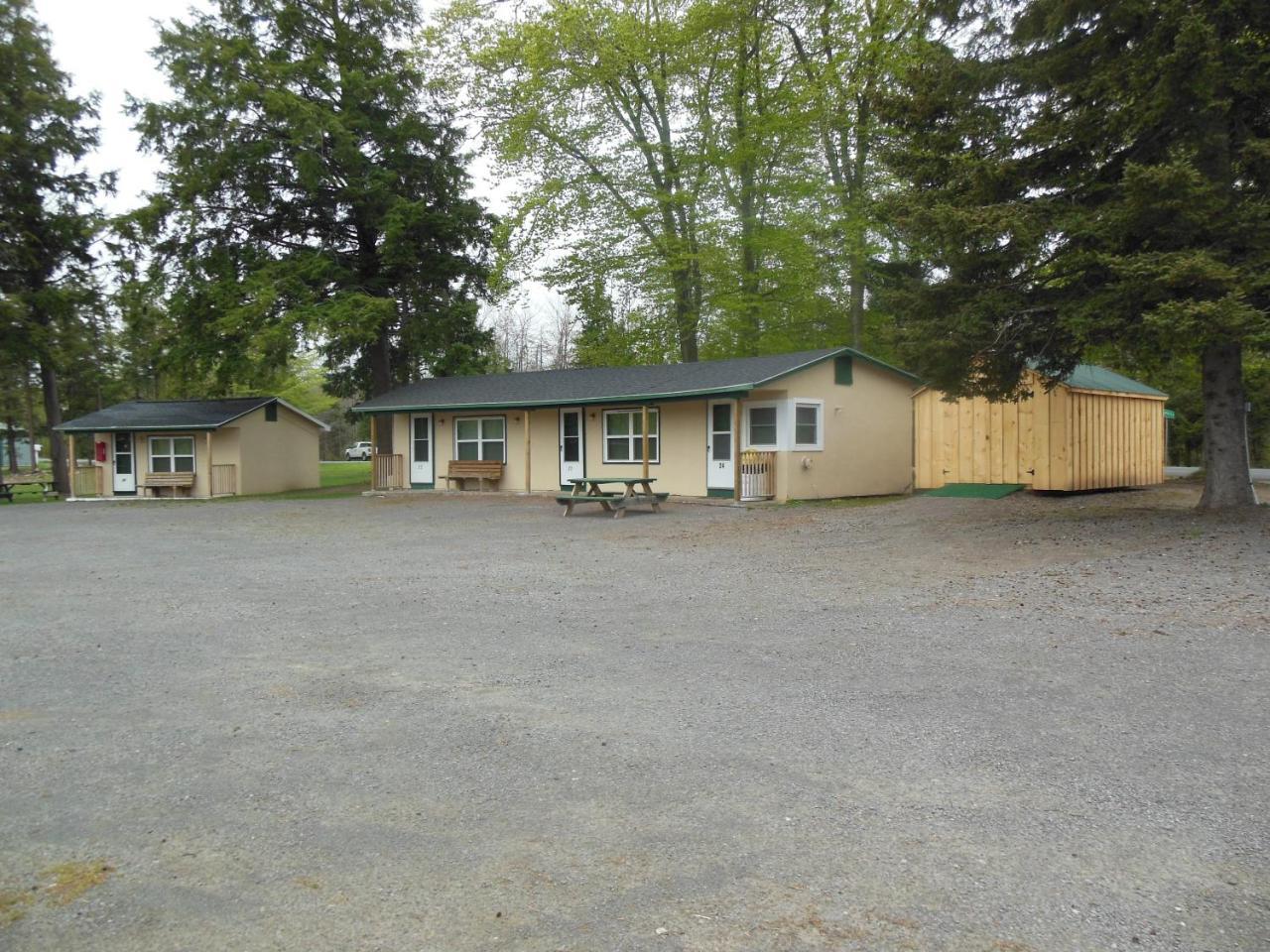 Evergreen Motel ออสวีโก ภายนอก รูปภาพ