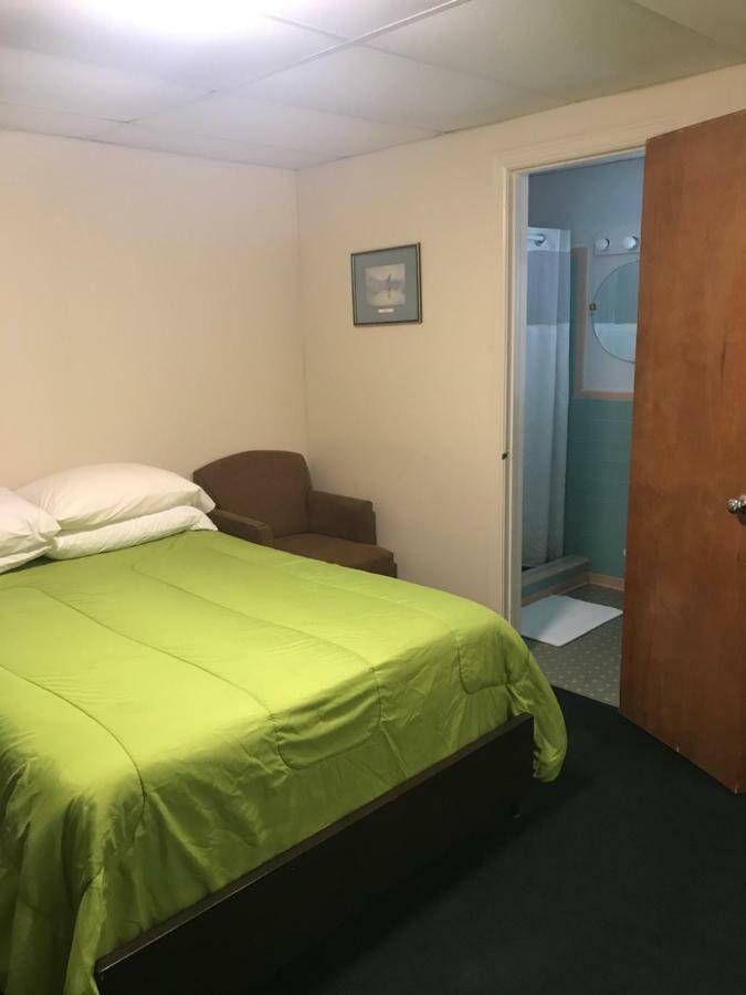 Evergreen Motel ออสวีโก ภายนอก รูปภาพ