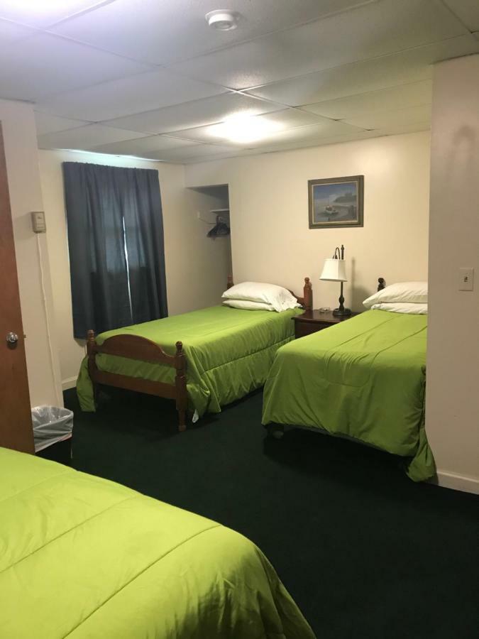 Evergreen Motel ออสวีโก ภายนอก รูปภาพ