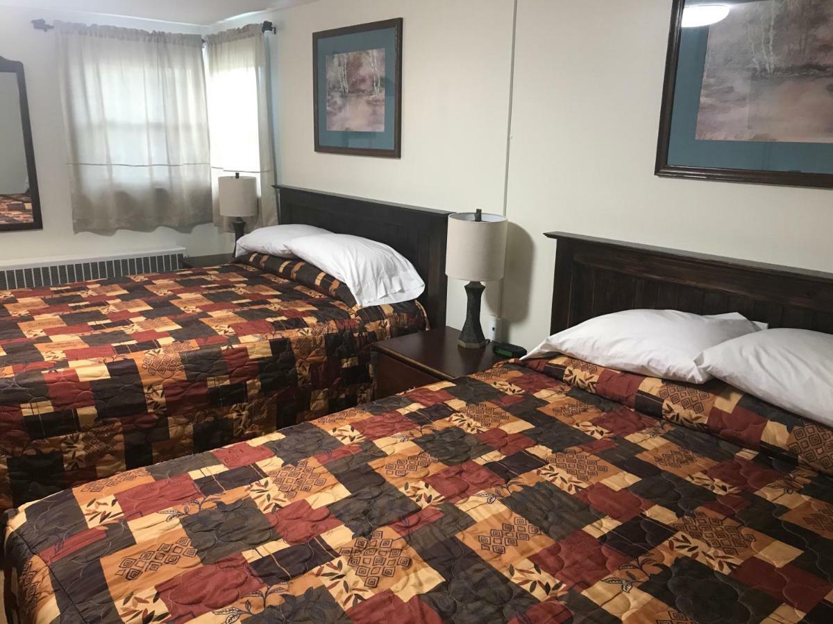 Evergreen Motel ออสวีโก ภายนอก รูปภาพ